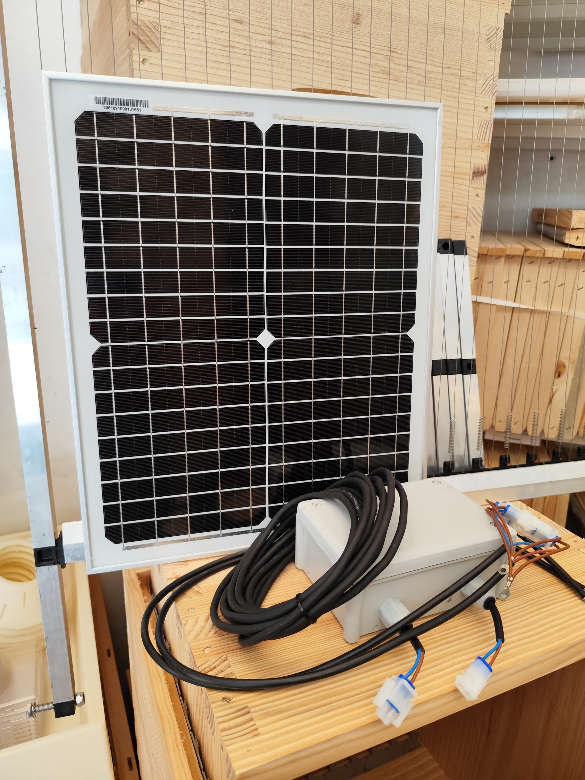 IMG_20260625_143707 KIT 2 HARPES BEEPROTECT AVEC PANNEAU SOLAIRE – Image 1